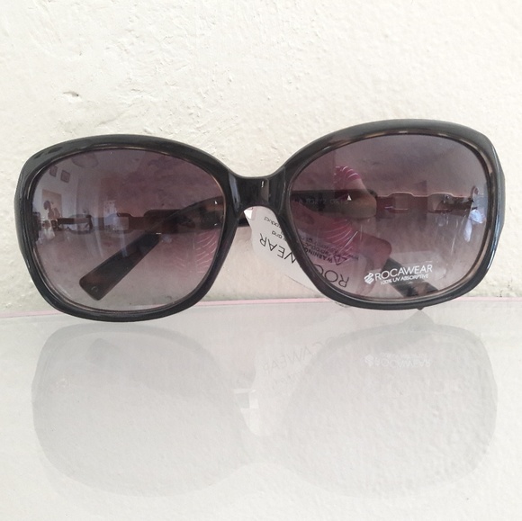 NWT ROCAWEAR SUNGLASSES WITH RHINESTONES EYEWEAR